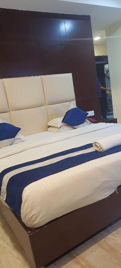 Hotel Presidency Inn Calcutta Buitenkant foto